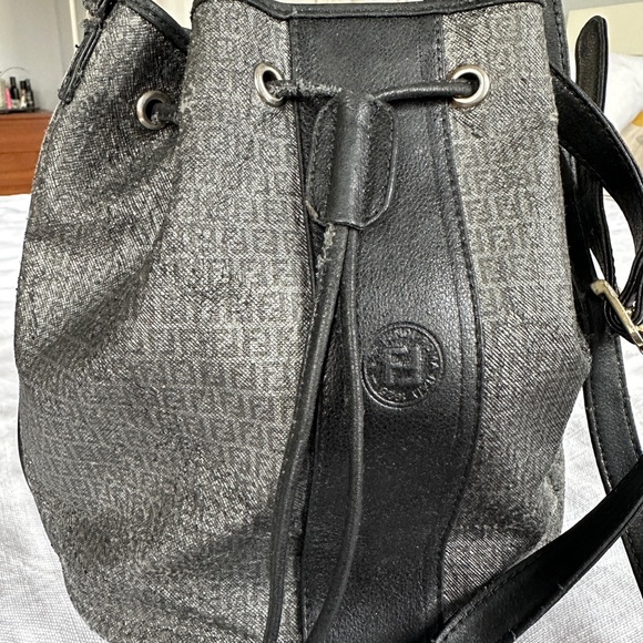 Vintage Fendi Bucket Bag - Picture 9 of 15